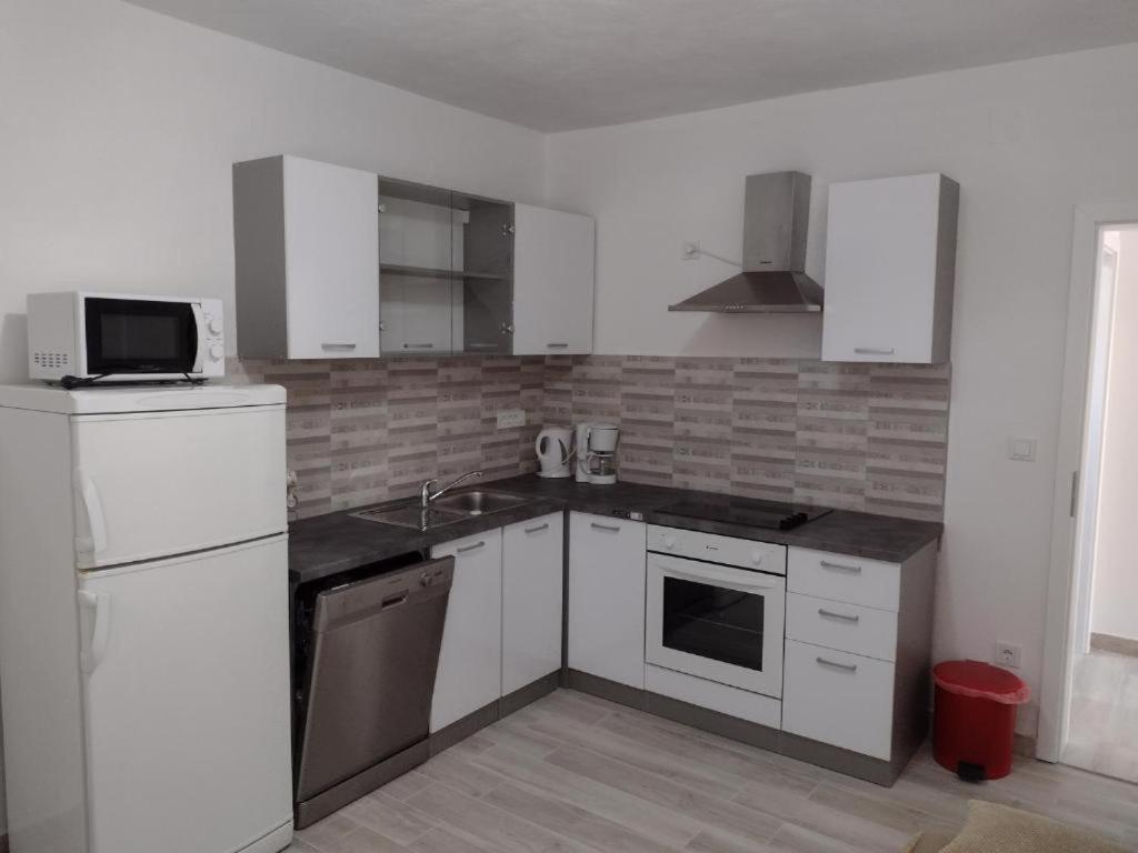 Gordana Apartmani ลิยูบาช ภายนอก รูปภาพ