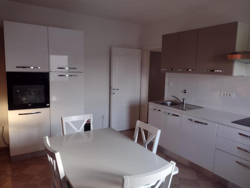 Gordana Apartmani ลิยูบาช ภายนอก รูปภาพ
